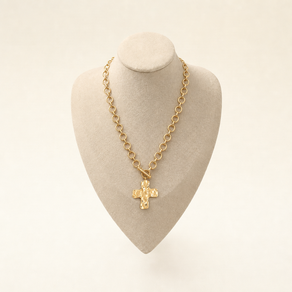 Chunky gold chain necklace with hammered cross pendant – byjoler